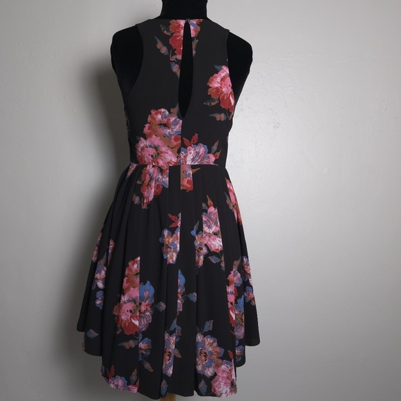 Free People Flutterby Floral Print Dress Black Twilight Combo Size 4 - Picture 3 of 12